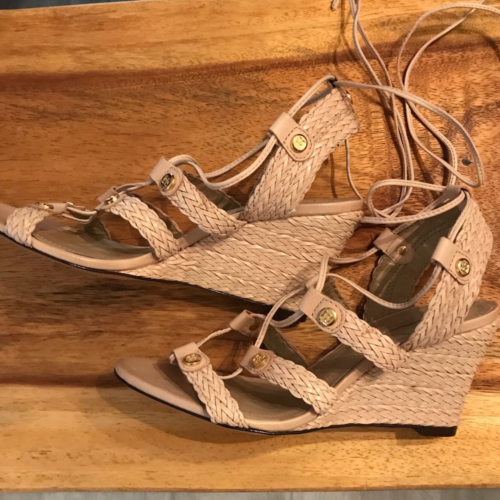 BCBG wedges